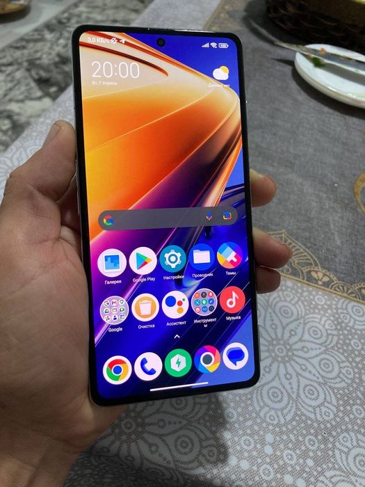 Poco F4 GT 5G 12/256 Kuchli pressesor