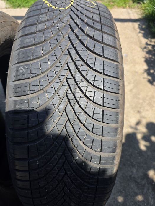 4 Anvelope Dunlop All Season 2XL M+S 215/60R17