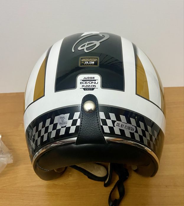 Каска за мотоциклет