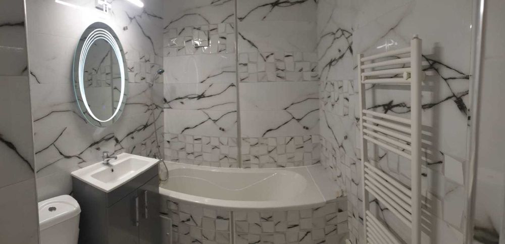 Proprietar vand 2 camere LUX confort 1 Decomandat str.Hipodrom-Bariera