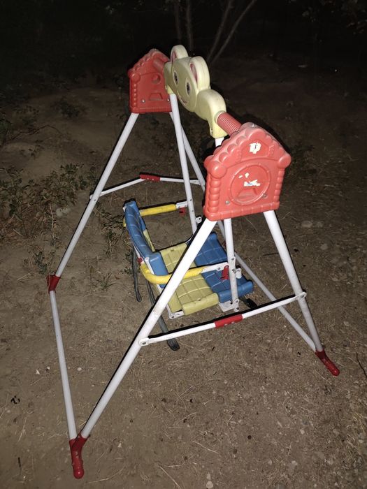 Продам детскую качелю