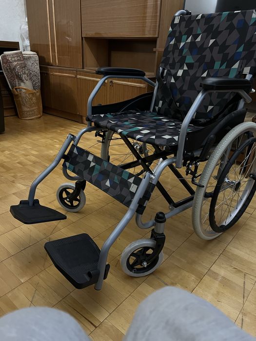 Инвалидное кресло-коляска