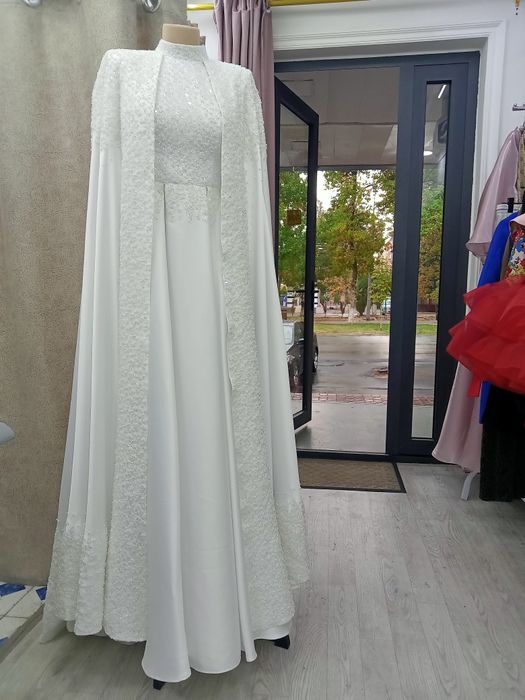 Abaya kelin kuylak. Instagram: Rayxon Ibadullayeva R