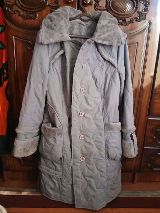 Женская куртка утеплённая