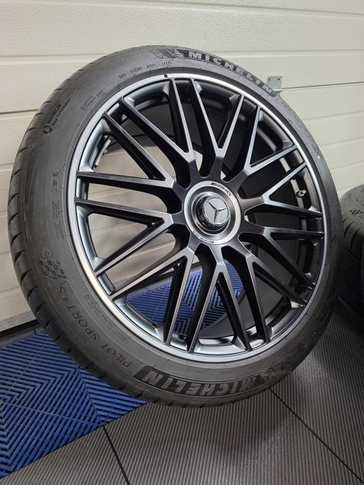 ОРИГИНАЛНИ Mercedes GLS 63 AMG 23 цола X167 W167 Maybach GLE GLS AMG