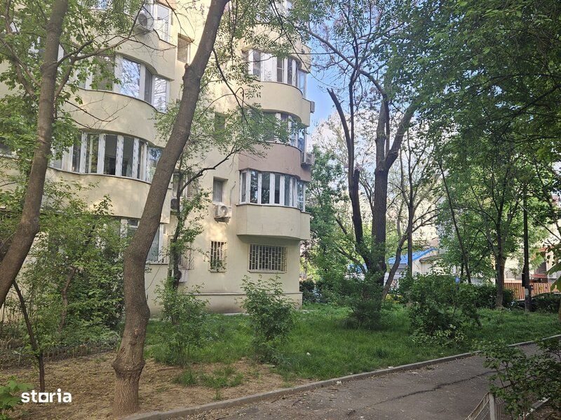 Garsoniera Lacul Tei Facultatea De Constructii ,Decomandata