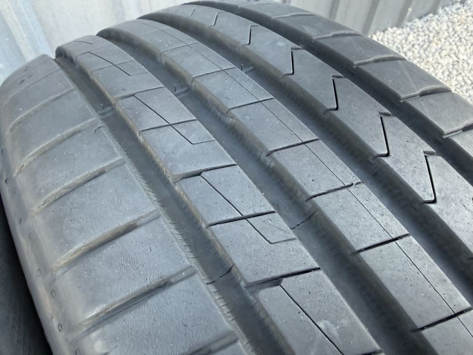 2бр 215/55/17 на 7мм с 24дот Ханкок