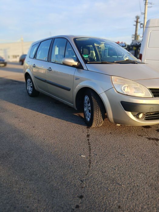 Renault Grand Scenic 2