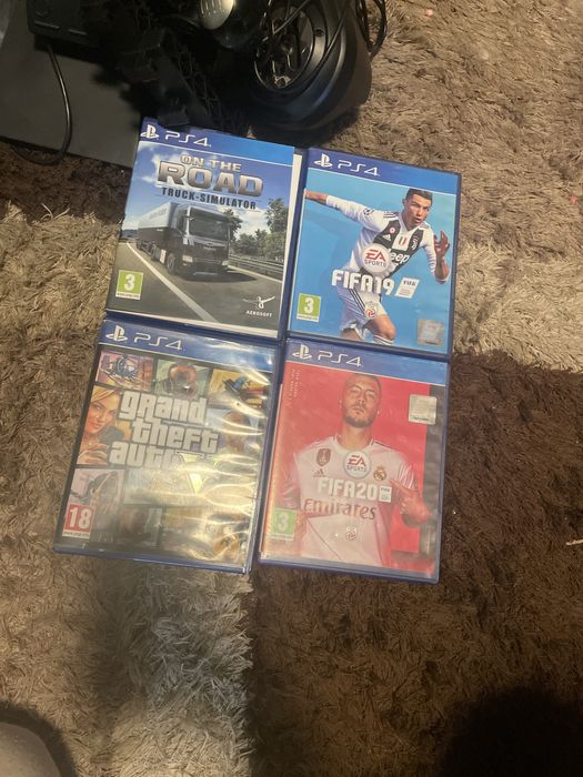 Vand ps 4 cu maneta, patru jocuri + volan pedale schimbator