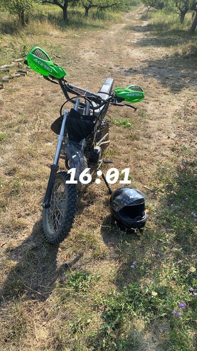 Vand cross 125 cc ..