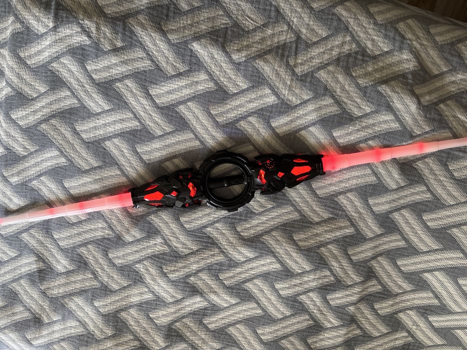 Меч из тик ток,  светящий