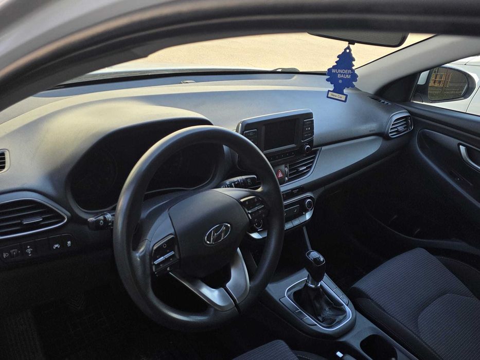 HYUNDAI i30 2018 — imagine 3