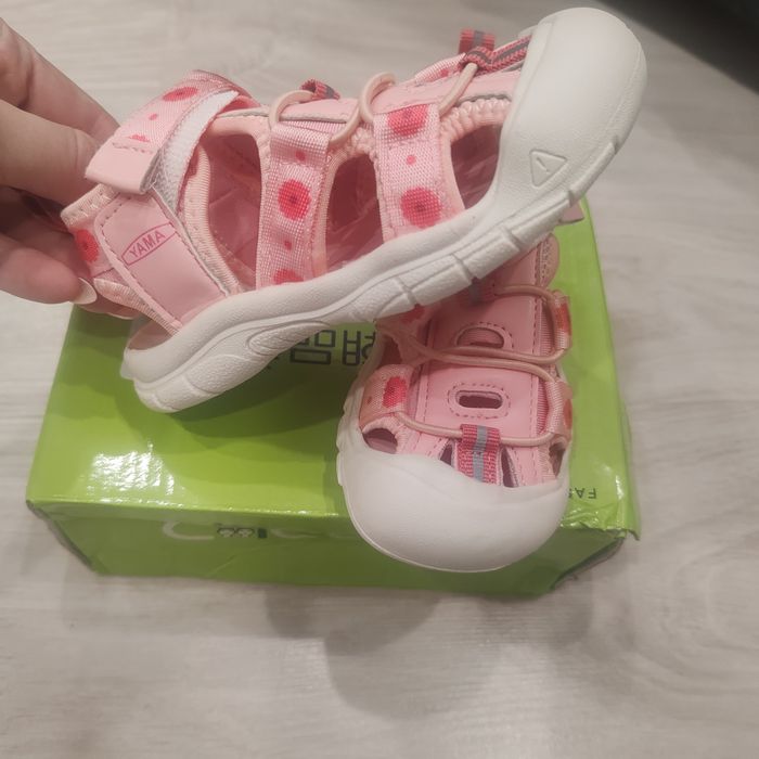 Новые детские сандали