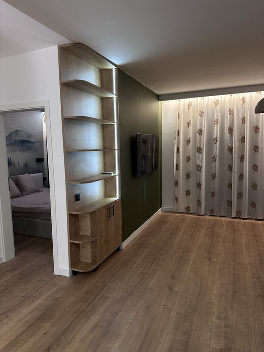 Inchiriez apartament