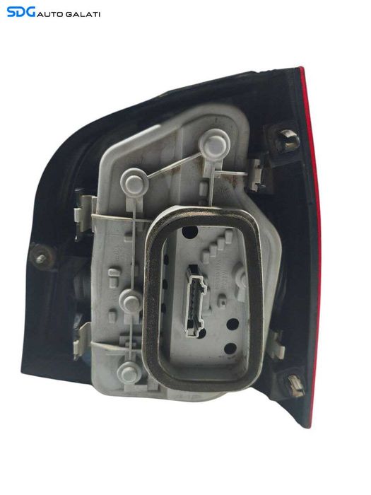 Stop Lampa Tripla Stanga de pe Aripa Caroserie Volkswagen Polo 9N 2002 - 2005 Cod 6Q6945257A (Fisura Interioara) [LR1351]