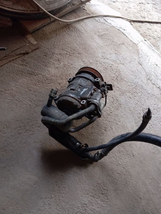 Компрессор кондиционера Mercedes M103 M102