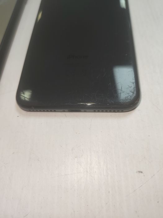 i phonex a 1901 Apple i phone 64 gb
