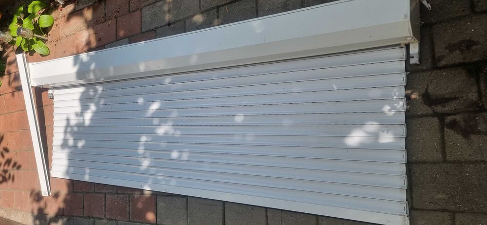 Rulou aluminiu+pvc pentru exterior, dimensiuni 220cm lungime + 90cm inaltime.