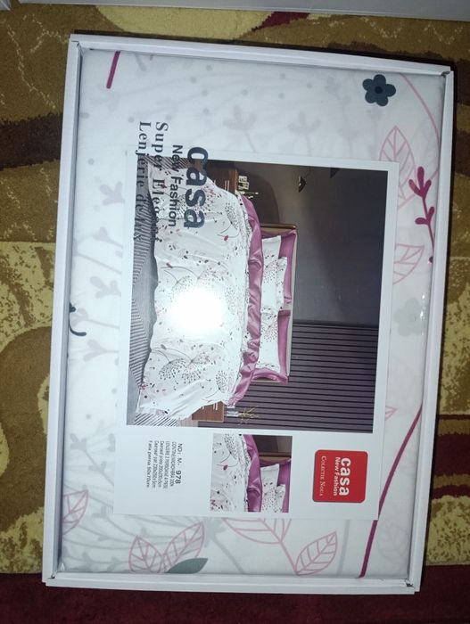 Lenjerie de.  pat