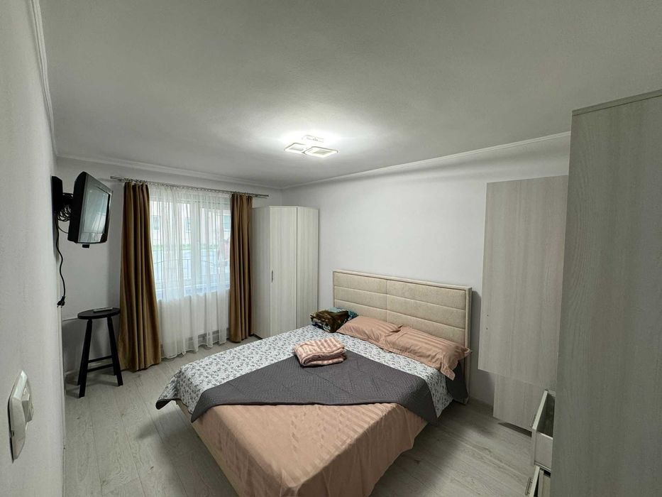 Inchiriez garsoniera zona Ostroveni