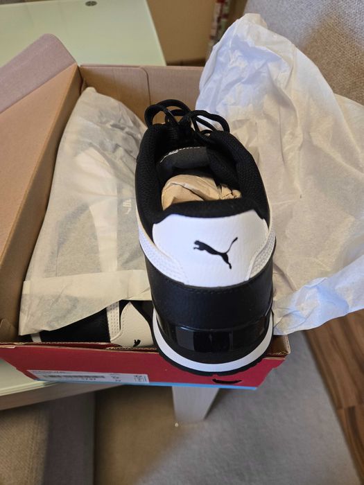 Чисто нови оригинални маратонки Puma