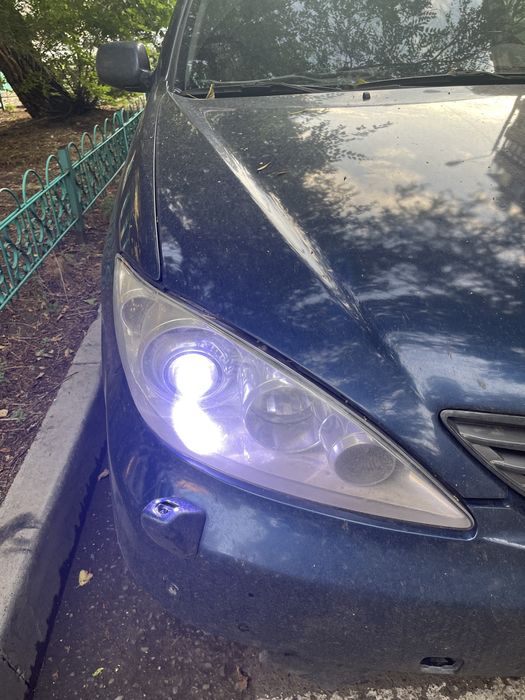 Передние фары bi-led toyota camry 35