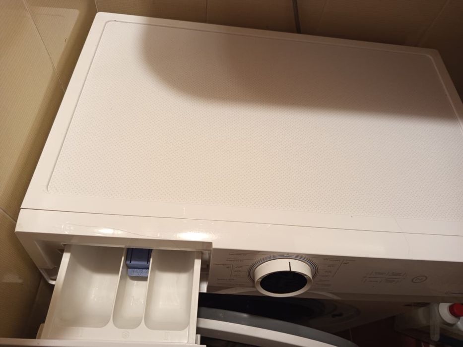 Стиральная машина автомат Midea