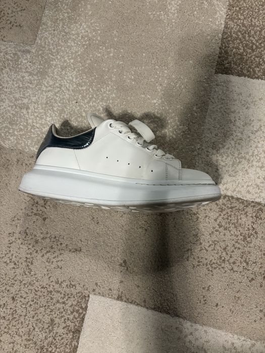 Alexander McQueen 40