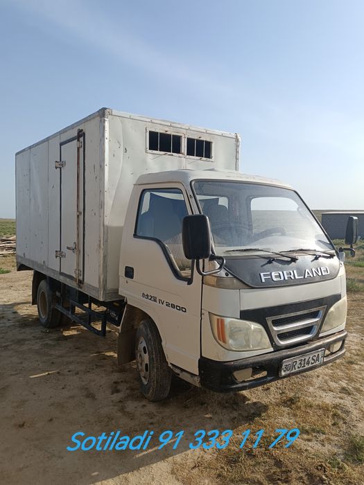 Forland furgonli yil 2006 xolati yaxshi
