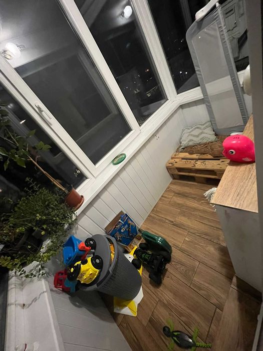 Apartament 2 camere – Bl. Saturn, Brașov | Zonă liniștită