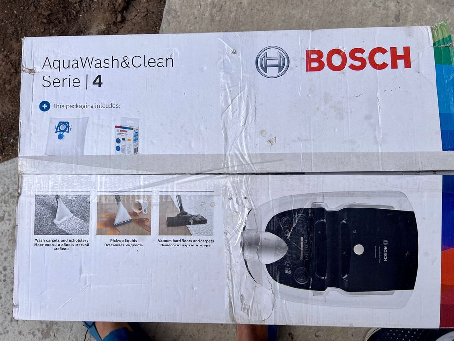Aspirator Bosch AquaWash & Clean Serie 4, 2100W NOU, în cutie!
