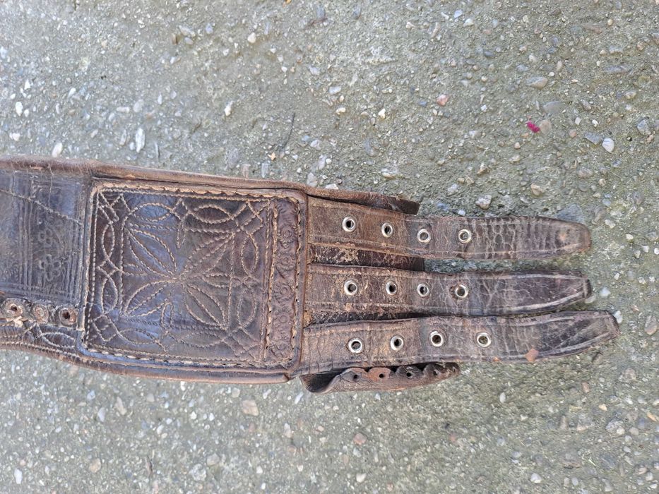 chimir serpar din piele foarte vechi 80 cm