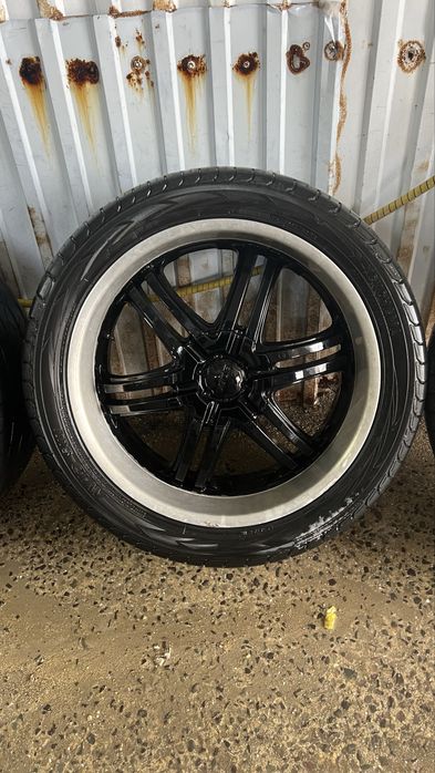 Диски с шинами продается