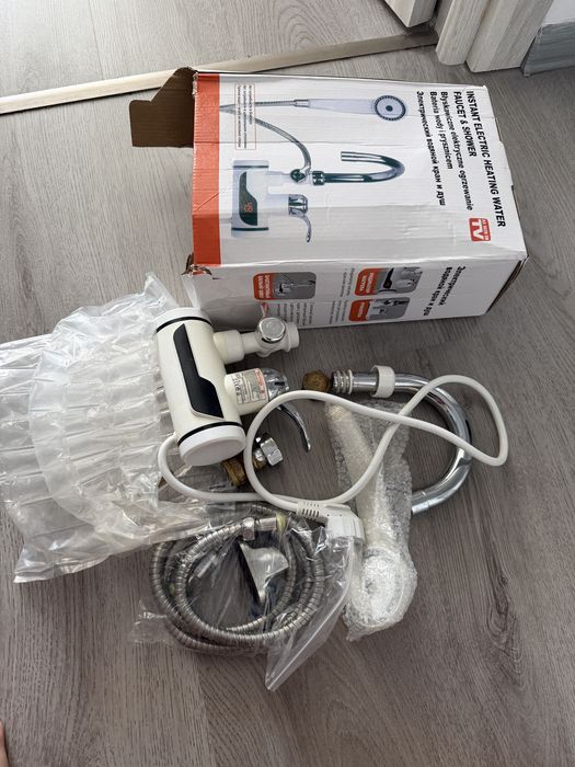 Instant electric apa calda
