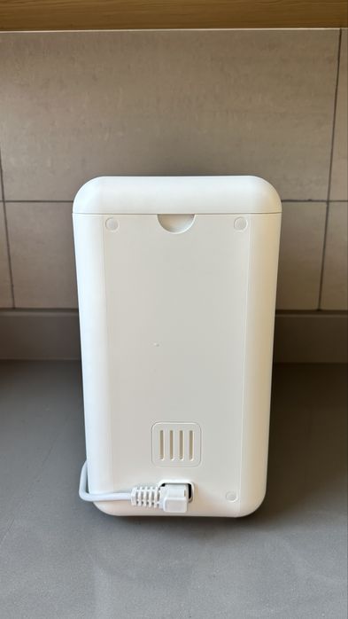 Кофемашина Smeg, белая