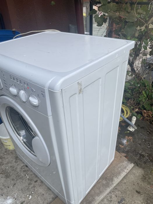 Masina spalat Indesit