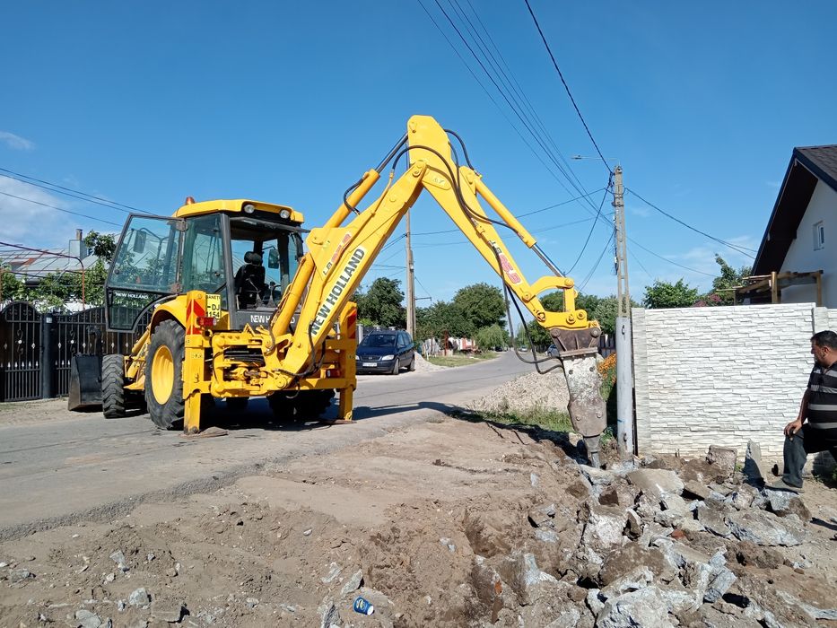 Buldoexcavator de închiriat