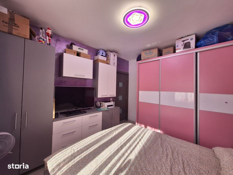 Apartament cu 3 camere, 60 mp, parcare, zona Terra