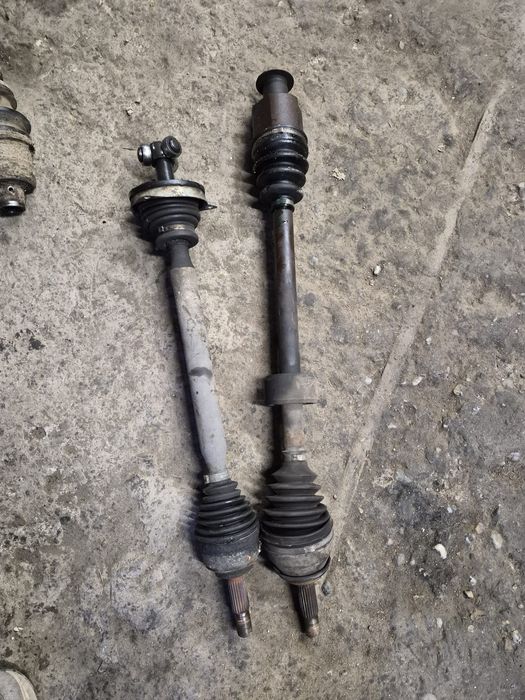 Planetara dreapta fata Dacia Logan 2 (2013 - 2016) 1.2 benzina D4F732
