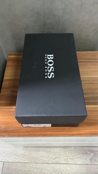 Boss Кроссовка.