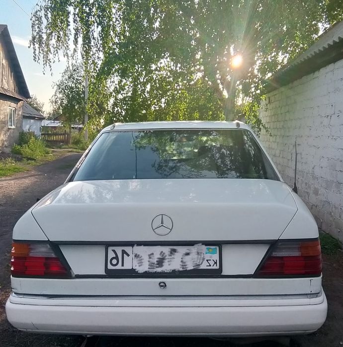 Продам Мерседес Бенс 124