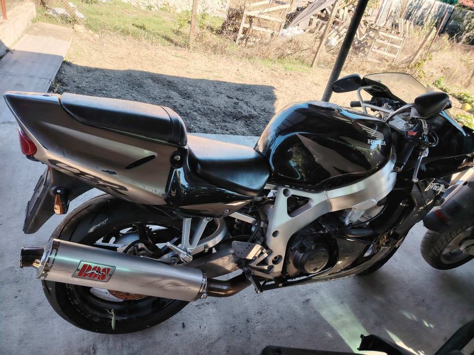 Honda CBR 919 на части