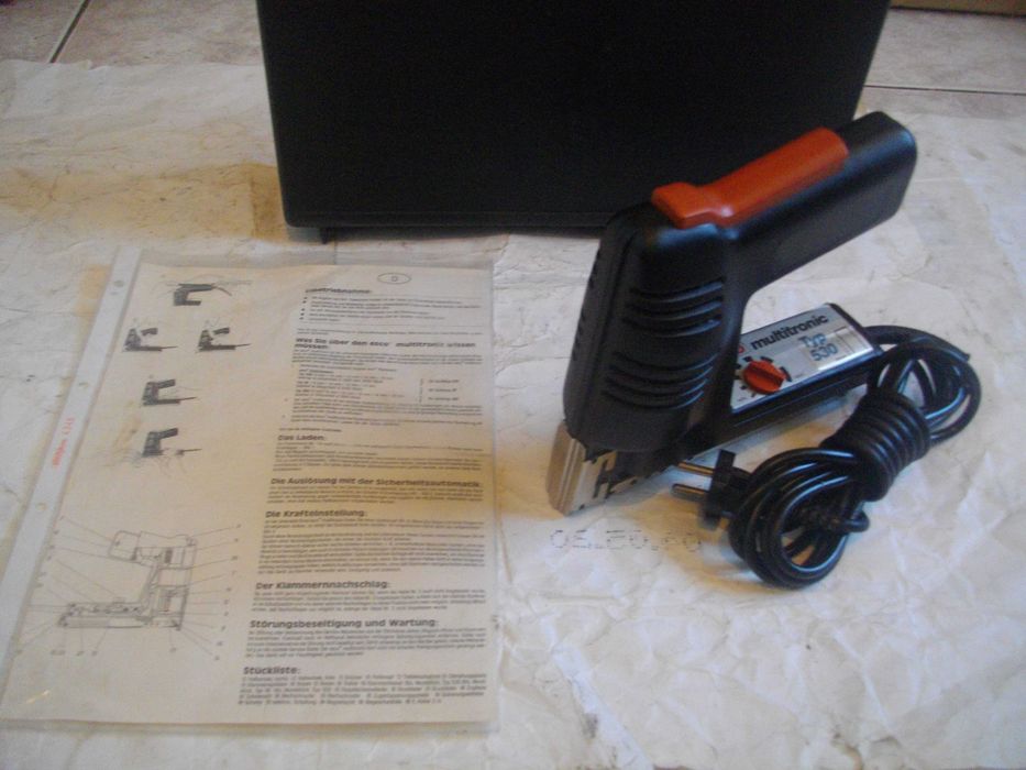 Ел.Такер Дърводелски КОМБИНИРАН 32мм RAPID ESCO Black Decker Top Craft