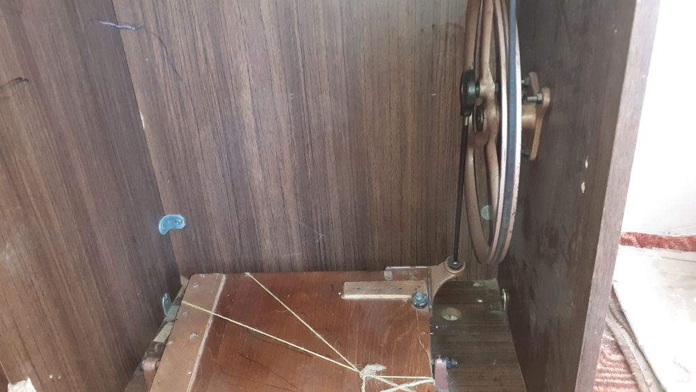 Oyoq tikuv mashinasi sotiladi. Kelishamiz