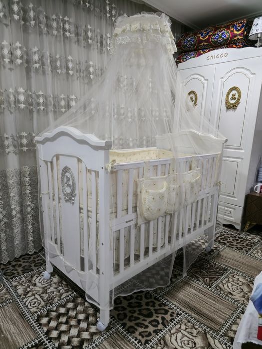 Krovat chaqaloqlar uchun