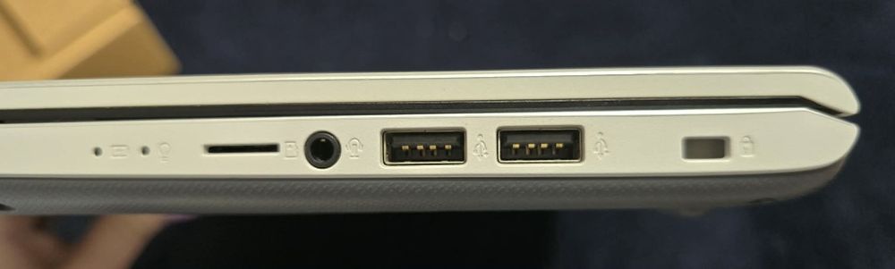 Лаптоп ASUS VivoBook X509JB