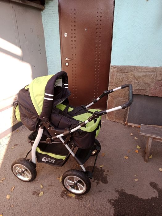 Продам детскую коляску