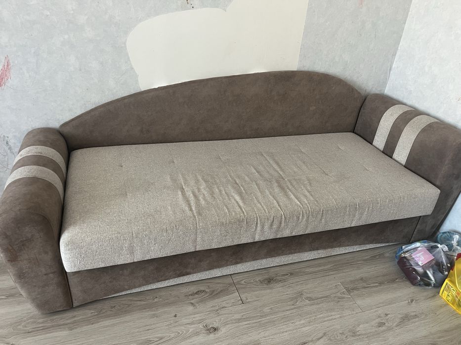 Продам диван. Самовывоз