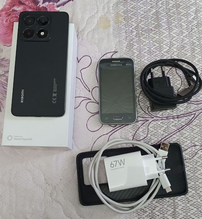 Телефоны Samsung и Xiaomi 14