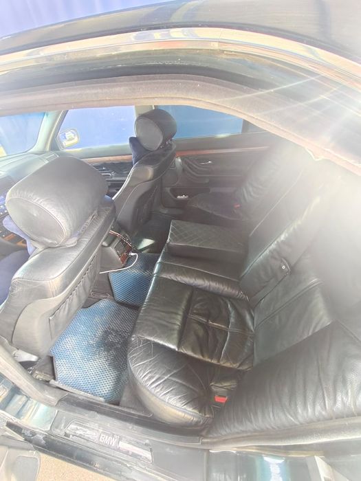 Продается машина  BMW 178